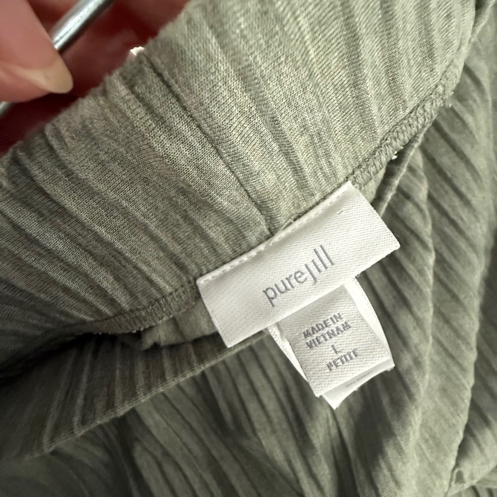 J Jill Pure Jill Pleated Top and Wide Leg Matching Set Sage Green Large Petite - Picture 3 of 12